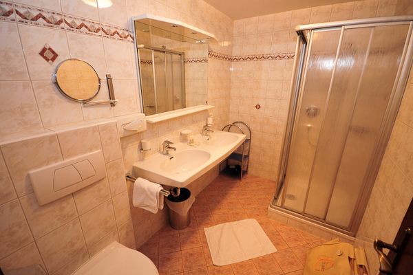 Apart - Hotel Garni Strasser (Zell am Ziller)